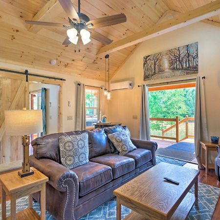 Cozy Riverfront Cabin With Private Deck And Hot Tub! Bryson City Exterior foto